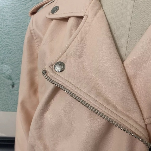 Levi’s Pink Faux Leather Strauss Moto Jacket Zip Up MEDIUM - Picture 3 of 6